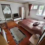 New Apartment Old Town With Free Parking